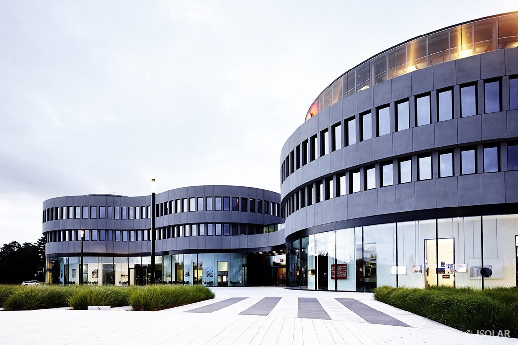 © ISOLAR | NEUTRALUX® – Firmengebäude Leica, Wetzlar, Germany